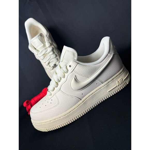 ❤️ H111 SIZE 6.5 WOMEN'S NIKE AF1 COCONUT MILK HF2014 101 - Picture 2 of 10